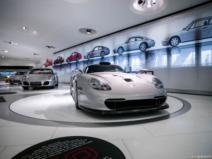 汽車(chē)展廳設計注意事項